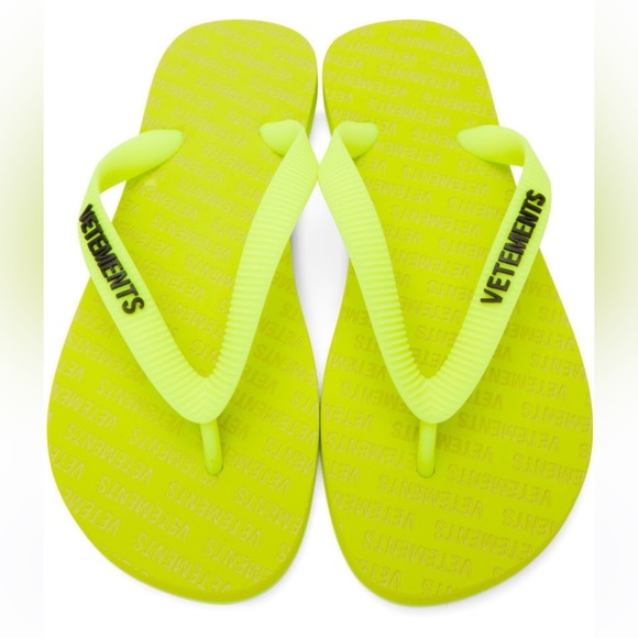 Vetements Neon Yellow Sandals Limited Edition Flip-Flops Streetwear Authentic - Picture 4 of 11